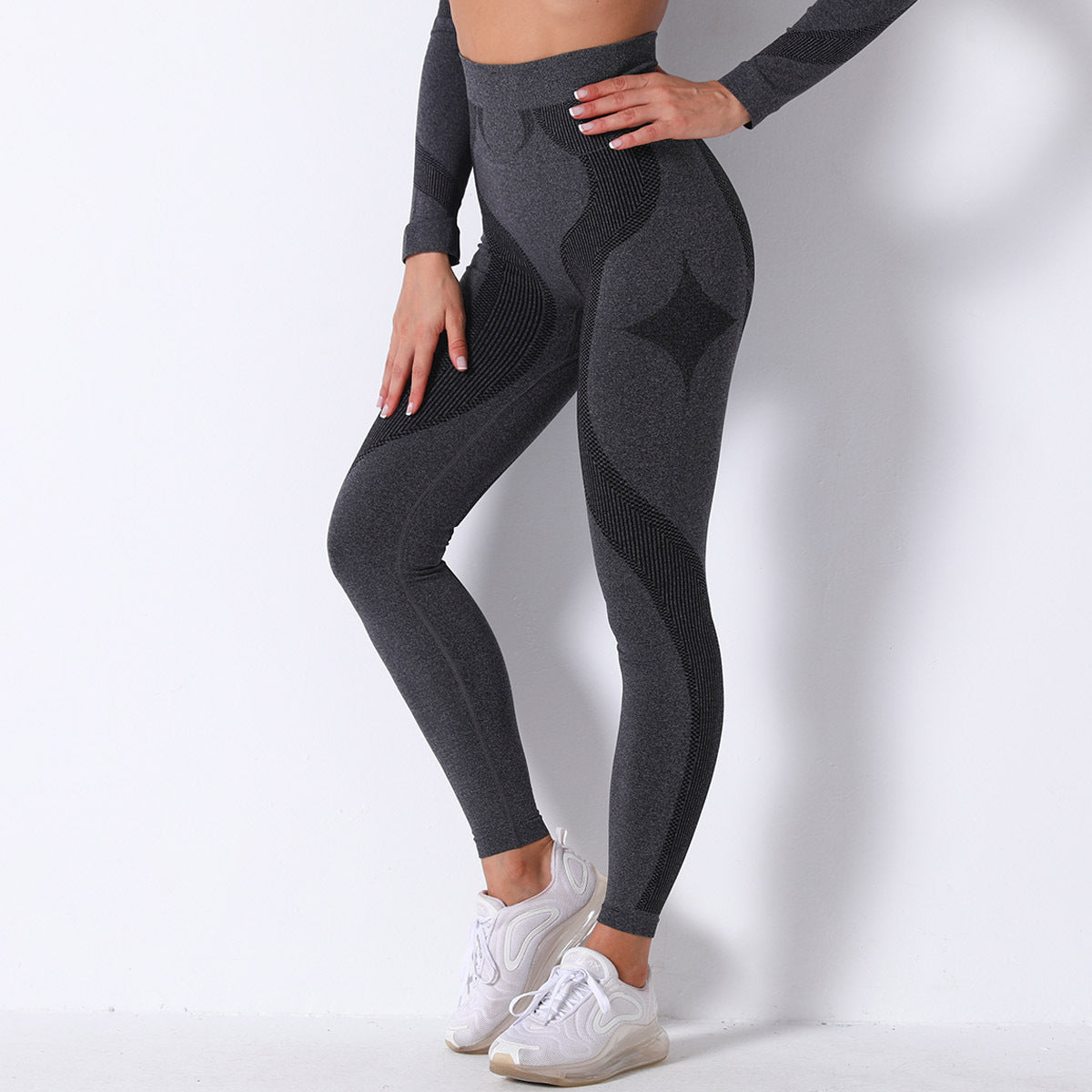 Seamless Knit Peach Lift Yoga Leggings – Moisture-Wicking & Sculpting Fit