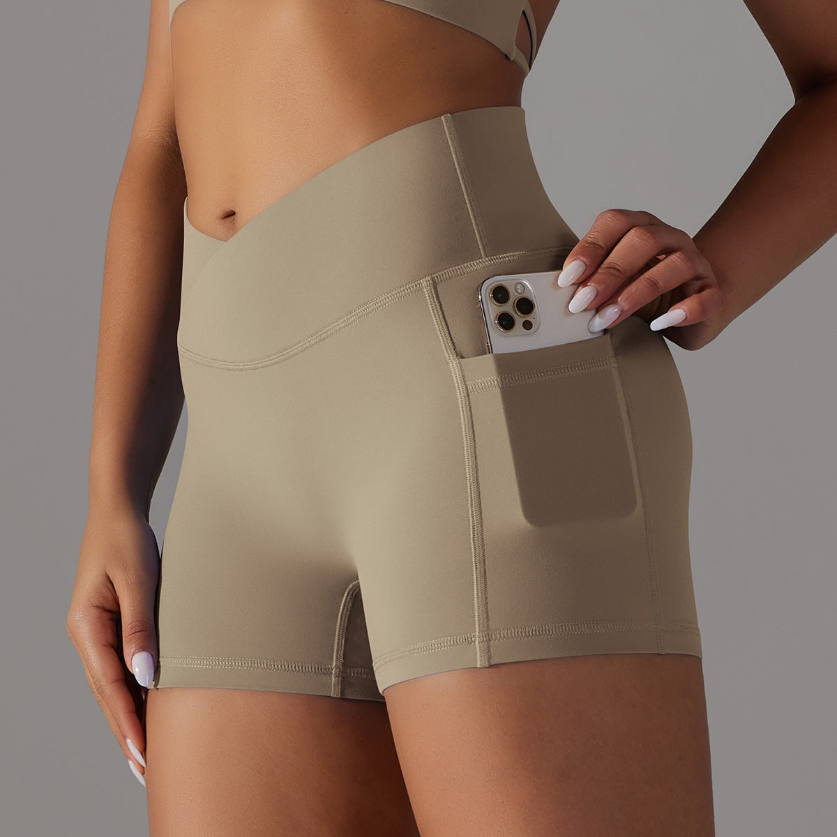 Double-Brushed Nylon V-Waist Pocket Yoga Shorts – 3-Inch Fit