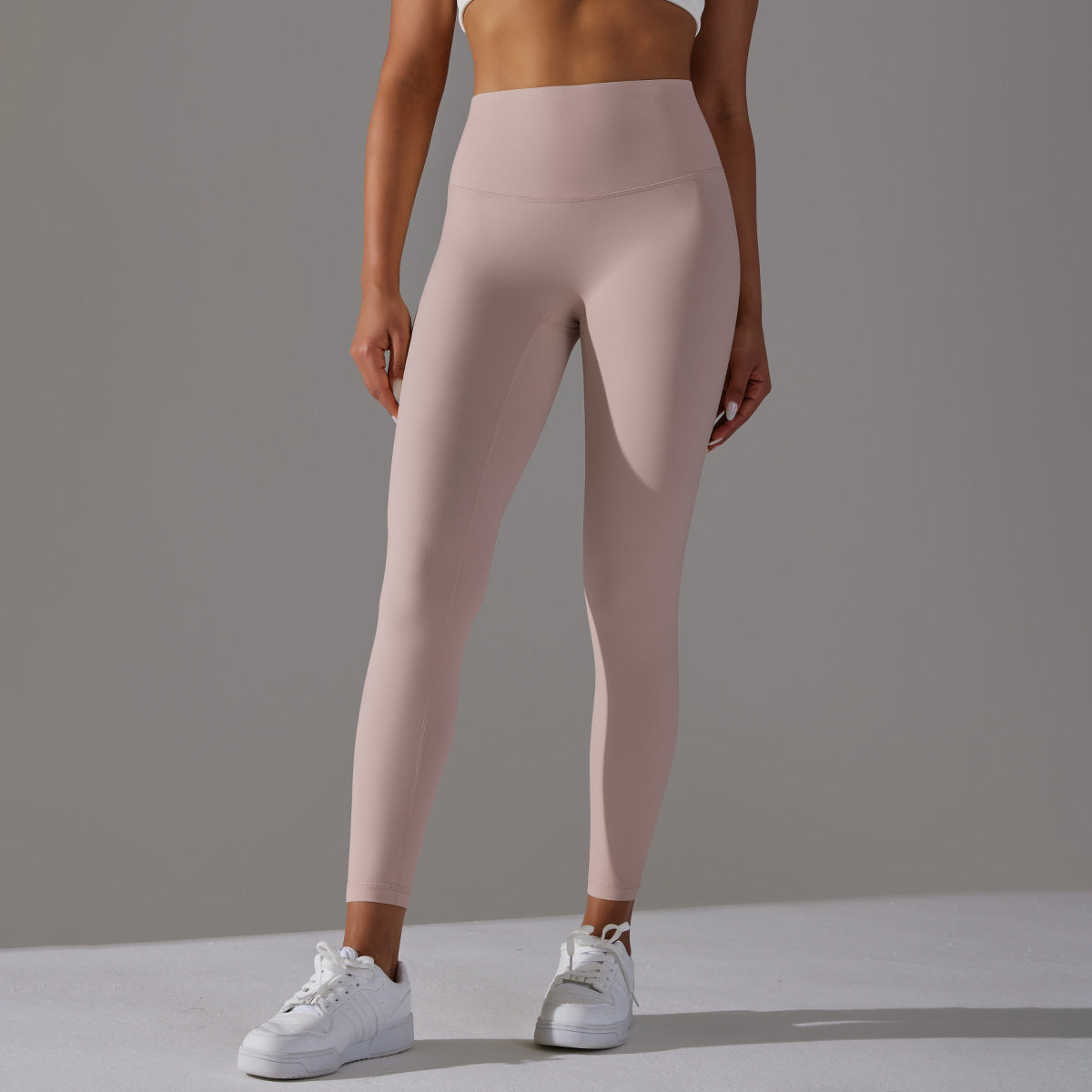 Seamless Double-Brushed Barely-There Yoga Leggings – High-Waist Peach Lift