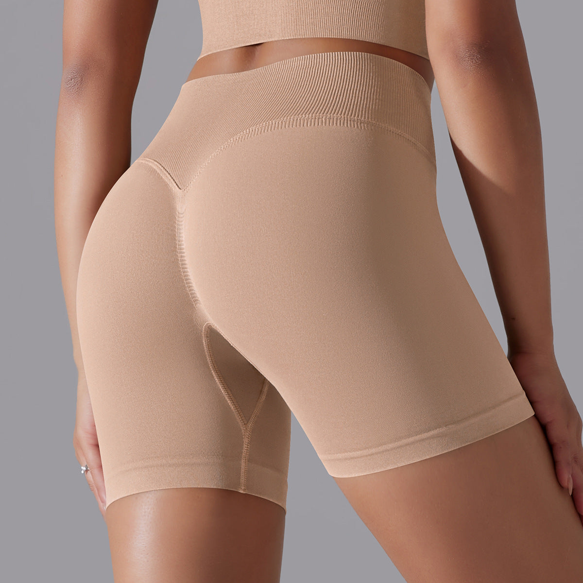 Seamless High-Waist Peach Lift Yoga Shorts – High-Stretch, 3-Inch Fit