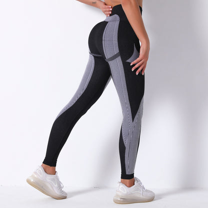 Seamless Knit Breathable Stripe Yoga Leggings – Moisture-Wicking Fit