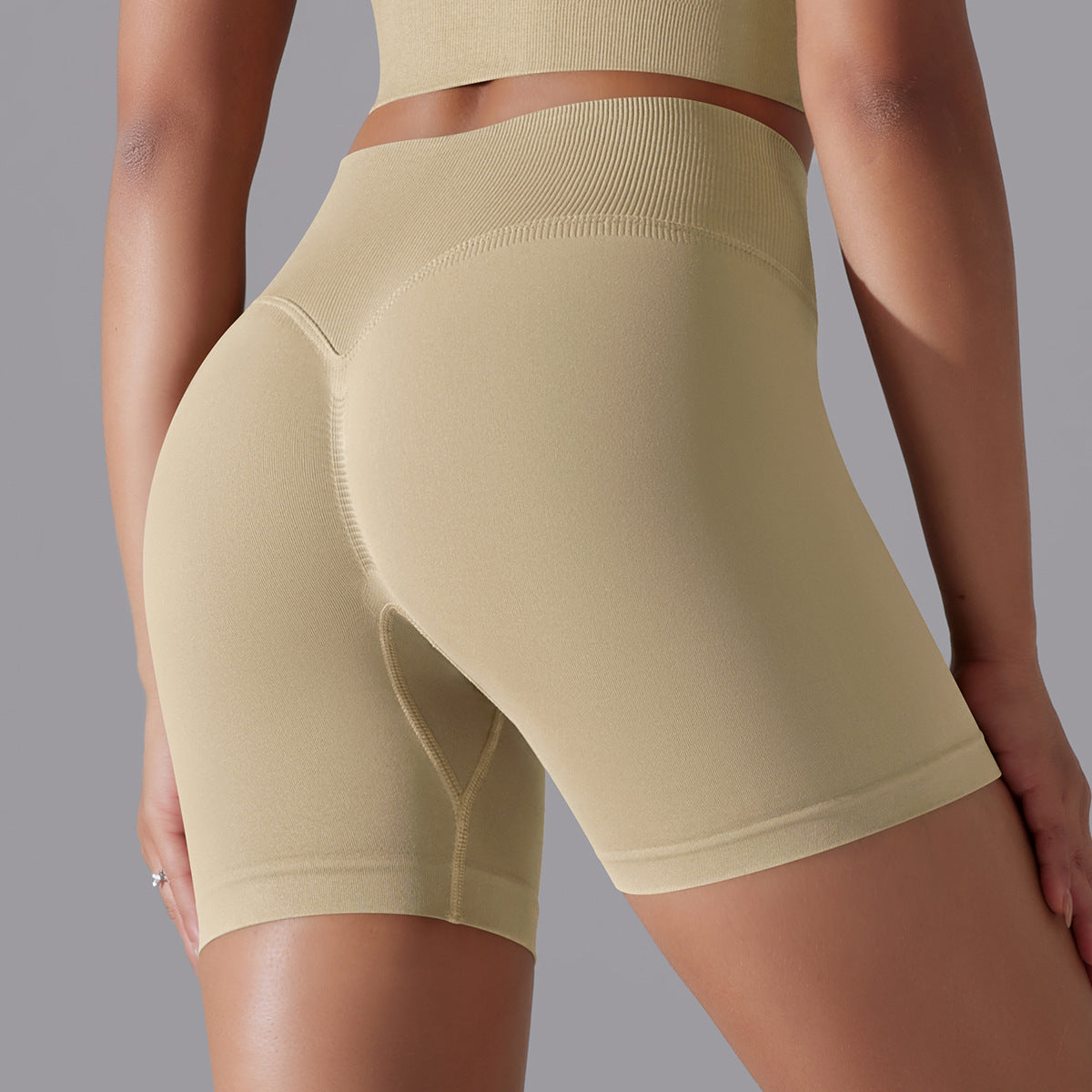 Seamless High-Waist Peach Lift Yoga Shorts – High-Stretch, 3-Inch Fit