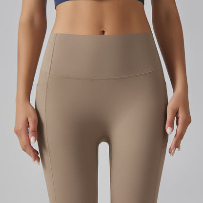 High-Waist Barely-There Yoga Leggings – Seamless, Quick-Dry & Peach Lift