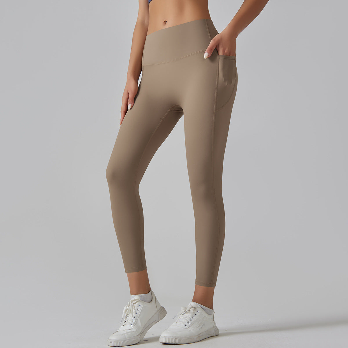 High-Waist Barely-There Yoga Leggings – Seamless, Quick-Dry & Peach Lift