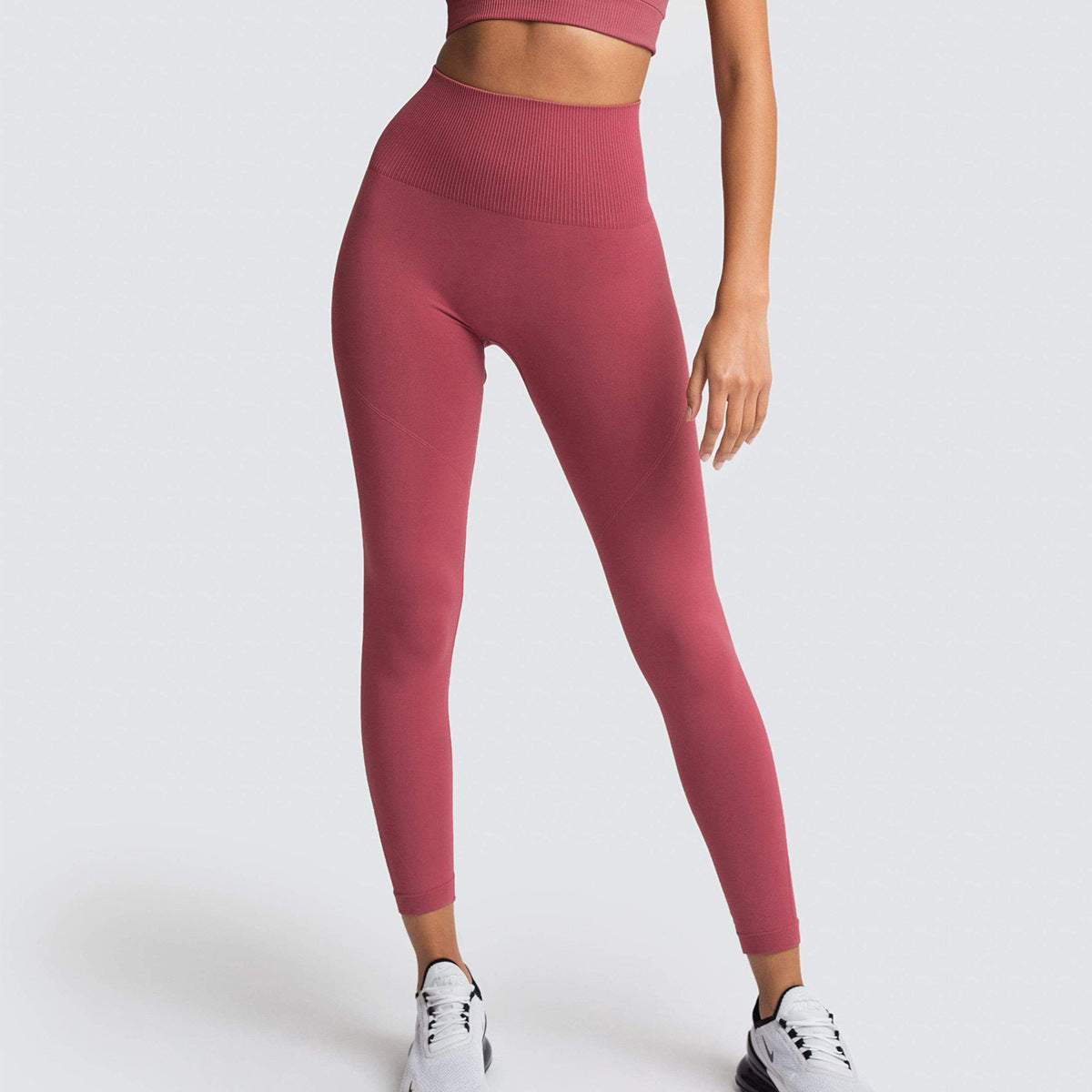 Seamless High-Waist Peach Lift Yoga Leggings – Breathable & Quick-Dry